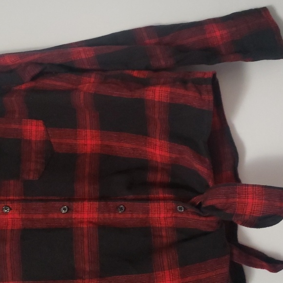 True North Denim cropped Buttondown shirt - Picture 2 of 6
